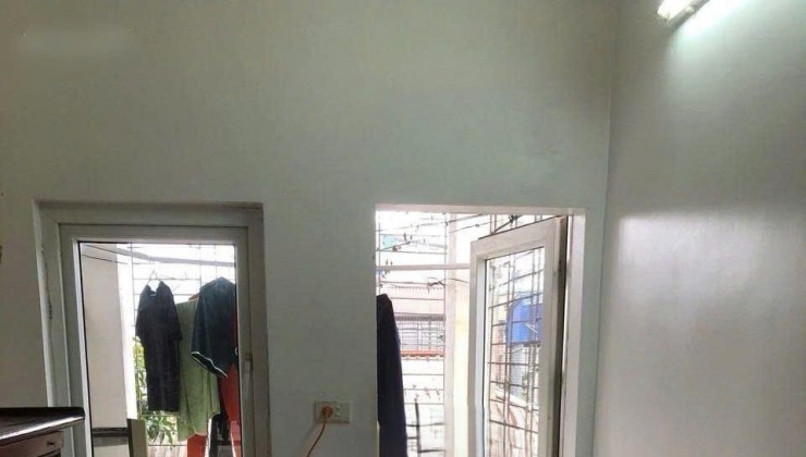 CHO THUÊ NHÀ Ở NHÓM, VP, KD ONL,  PHỐ ĐỘI CẤN, 5 TẦNG, 35M2, 3N, 12 TRIỆU - 10M RA Ô TÔ